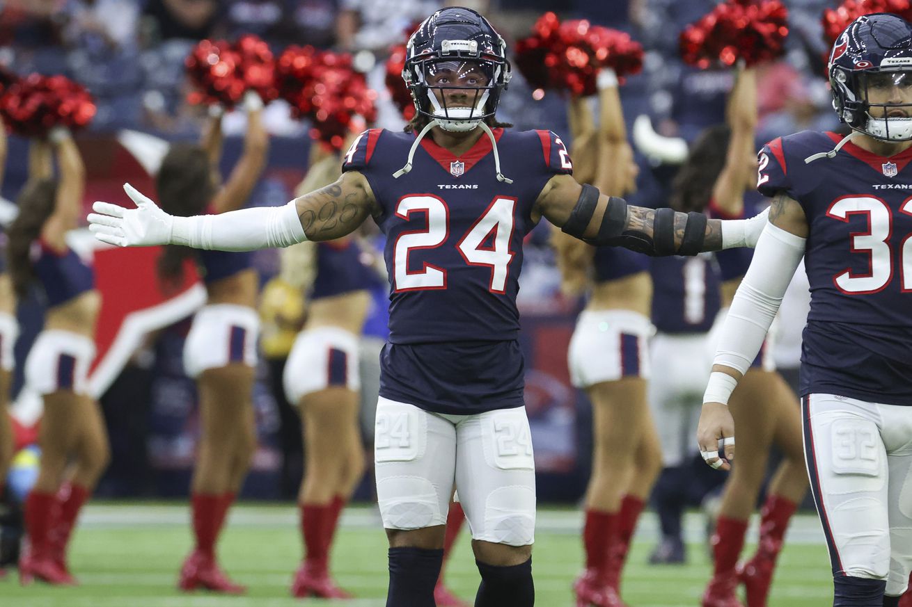 NFL: Tennessee Titans at Houston Texans