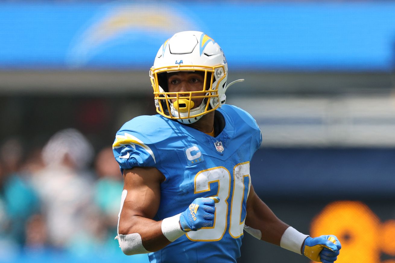 Miami Dolphins v Los Angeles Chargers