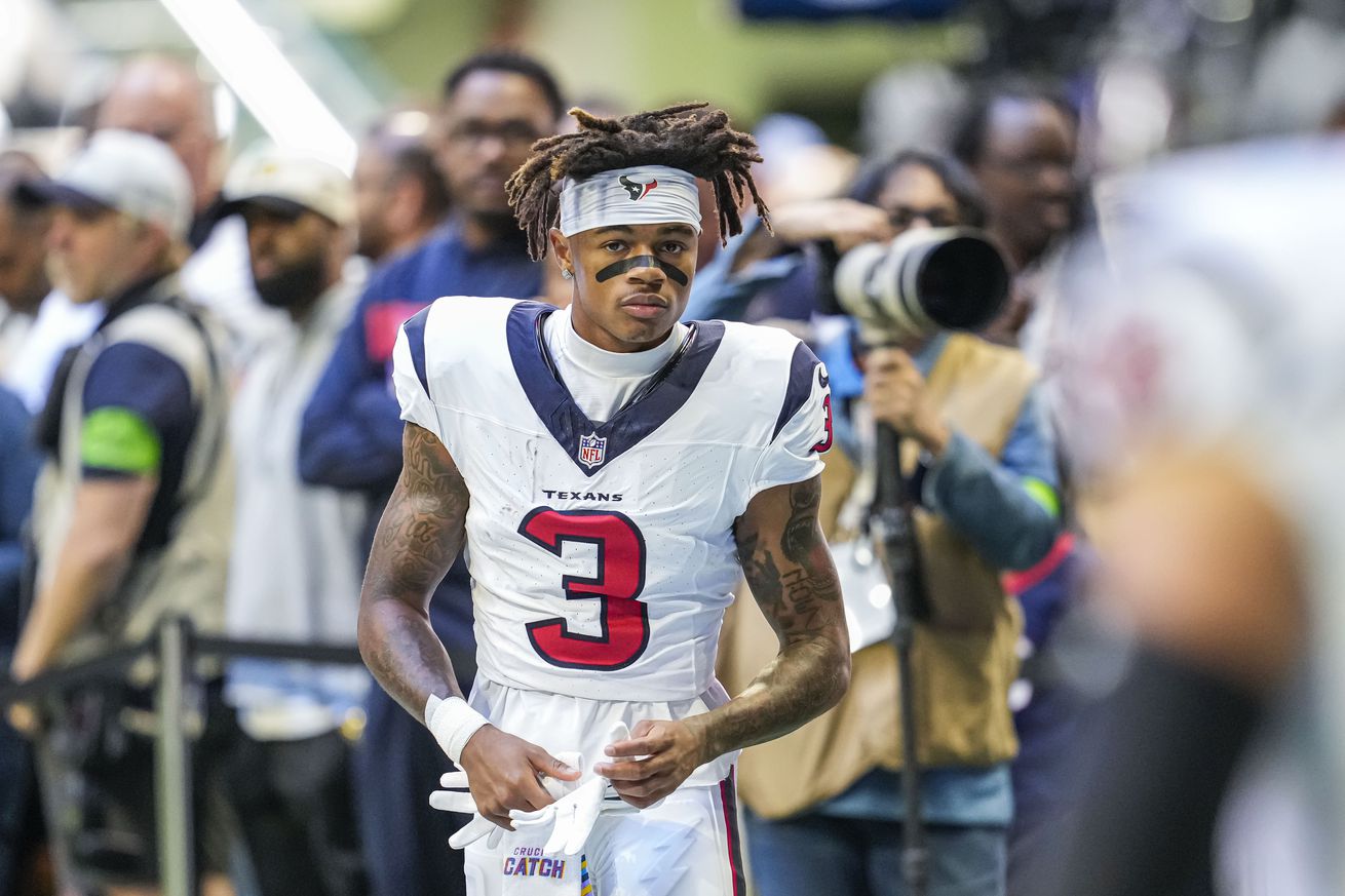 NFL: Houston Texans at Atlanta Falcons