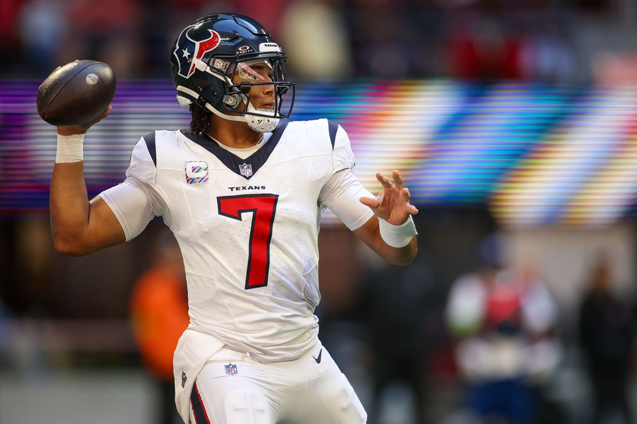 NFL: Houston Texans at Atlanta Falcons