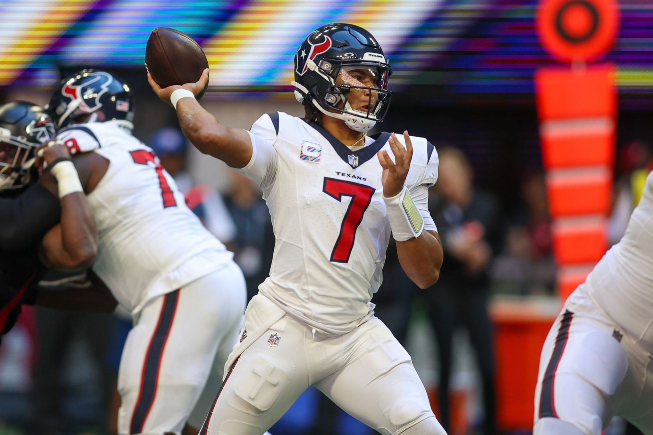 NFL: Houston Texans at Atlanta Falcons
