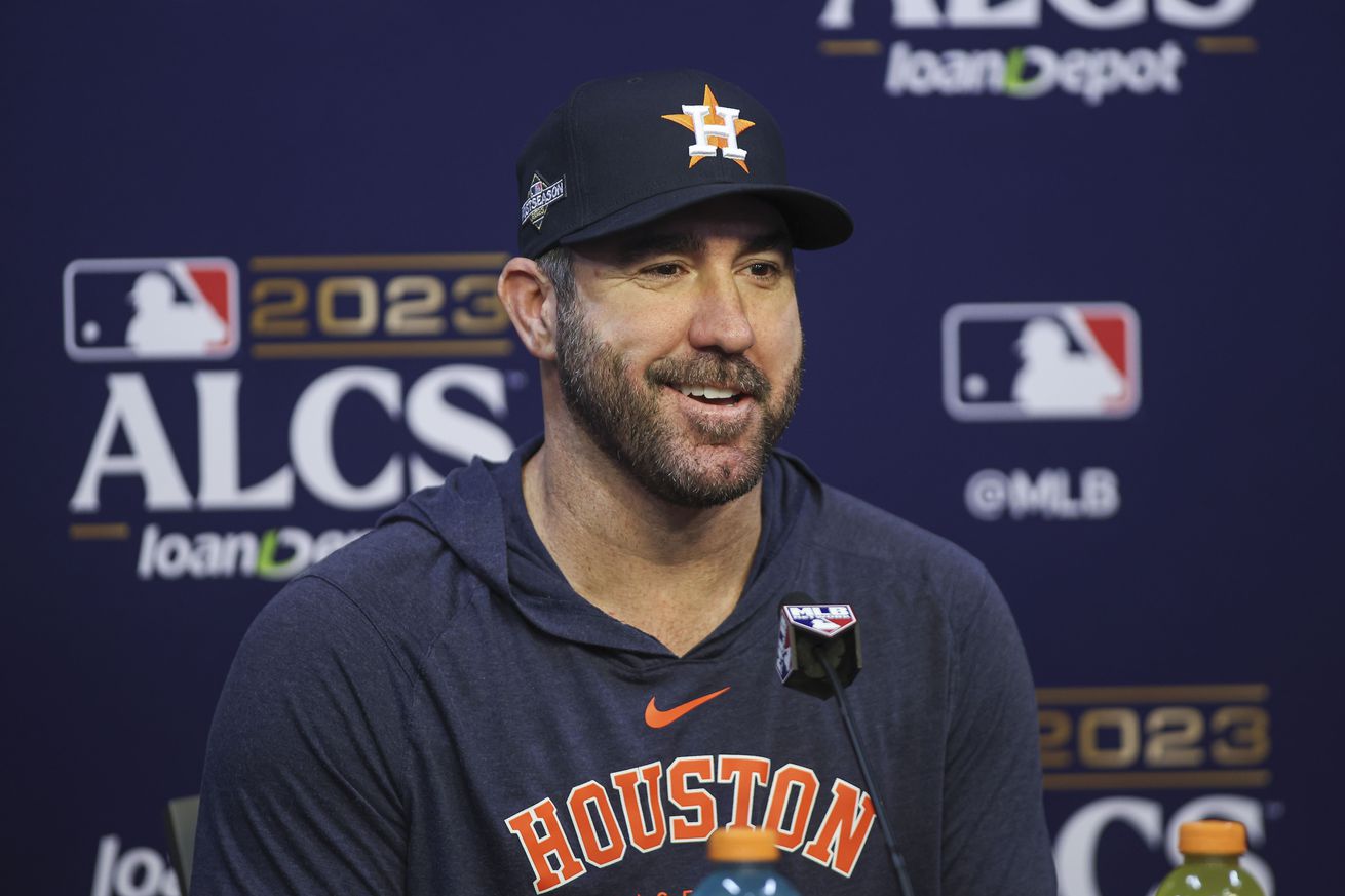 MLB: ALCS-Houston Astros workouts