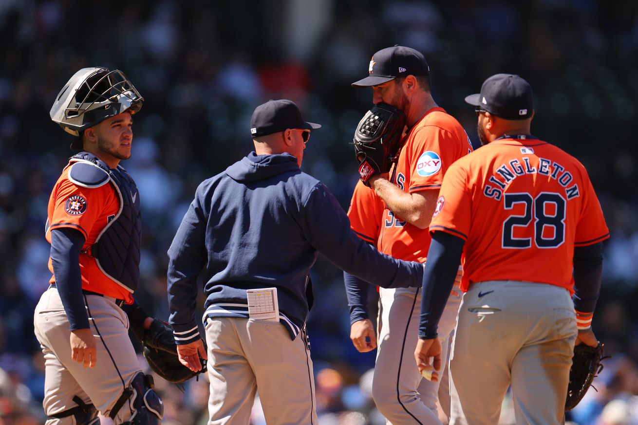 Houston Astros v Chicago Cubs