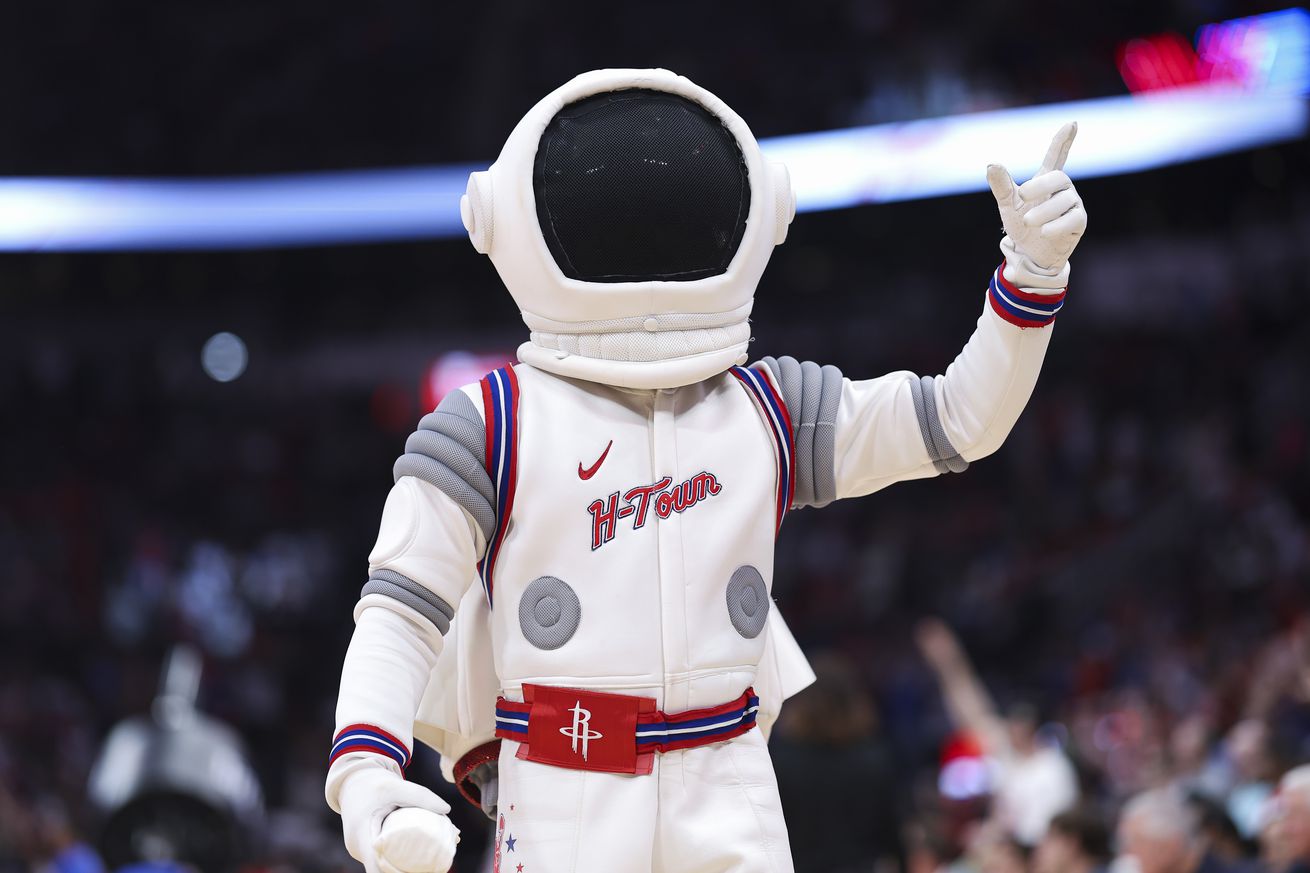 NBA: Dallas Mavericks at Houston Rockets