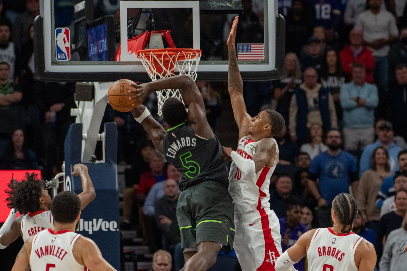 NBA: Houston Rockets at Minnesota Timberwolves