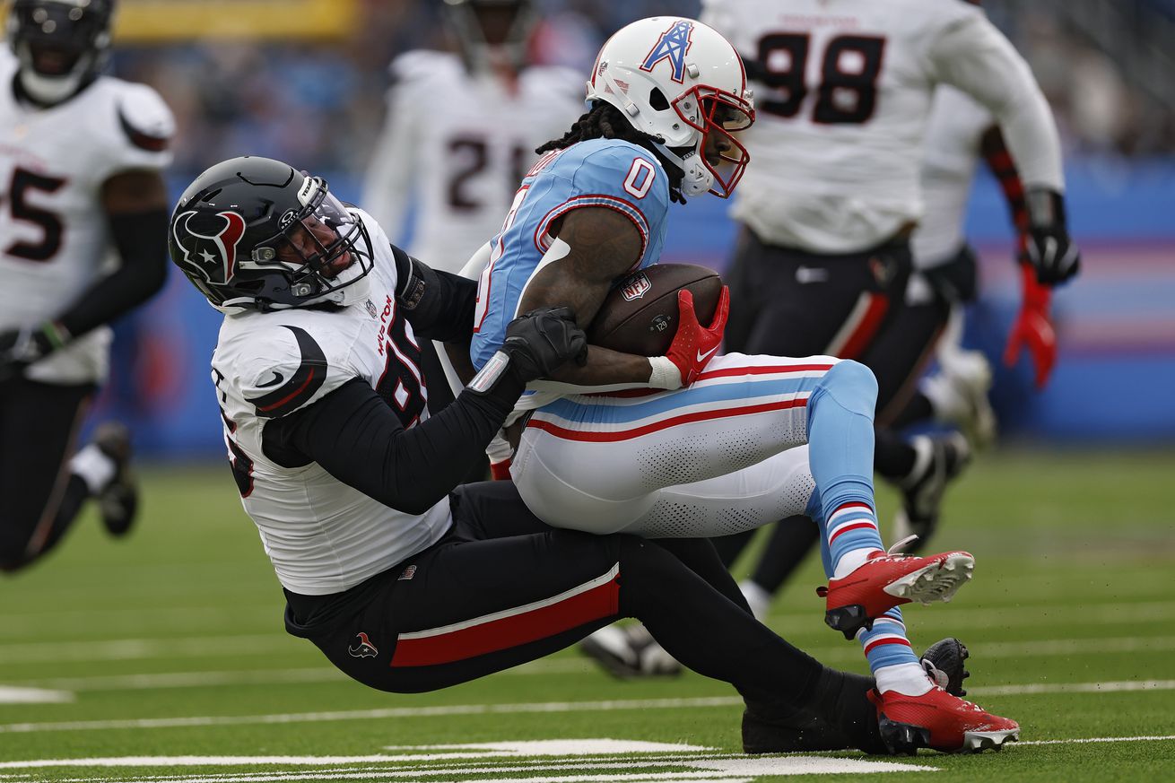 Houston Texans v Tennessee Titans