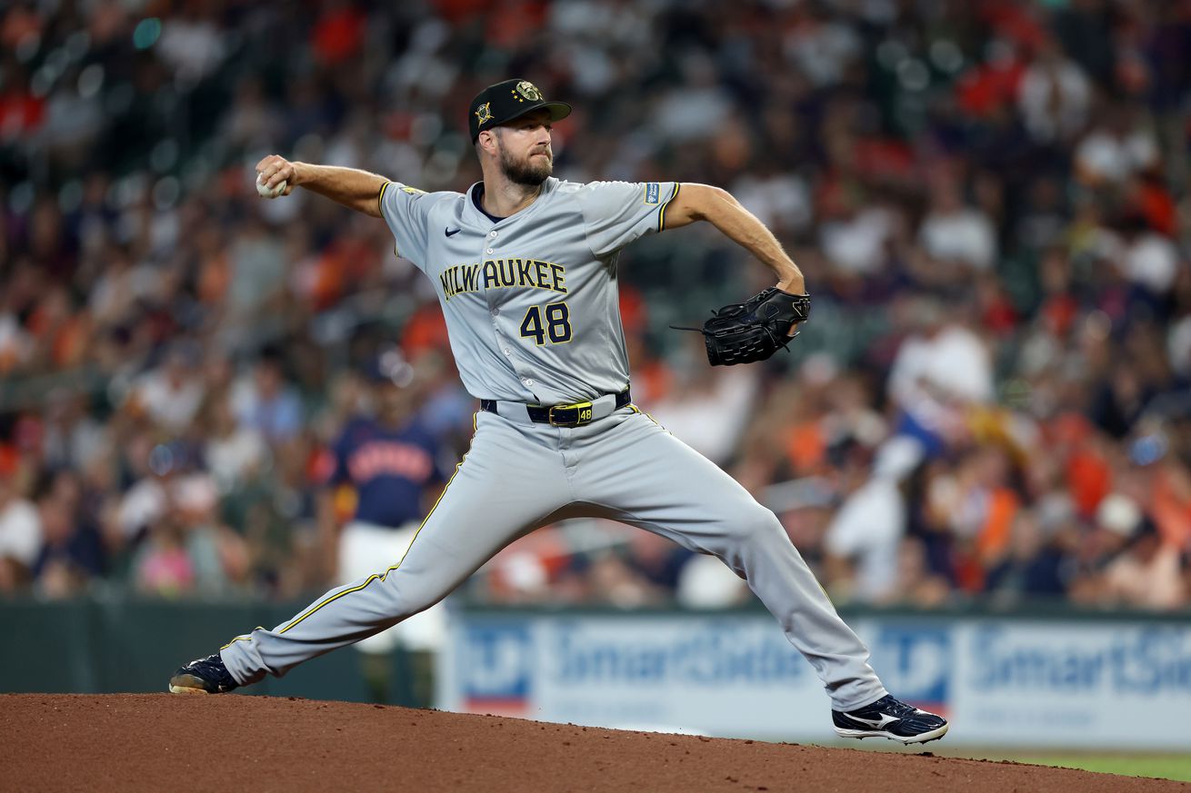 Milwaukee Brewers v Houston Astros