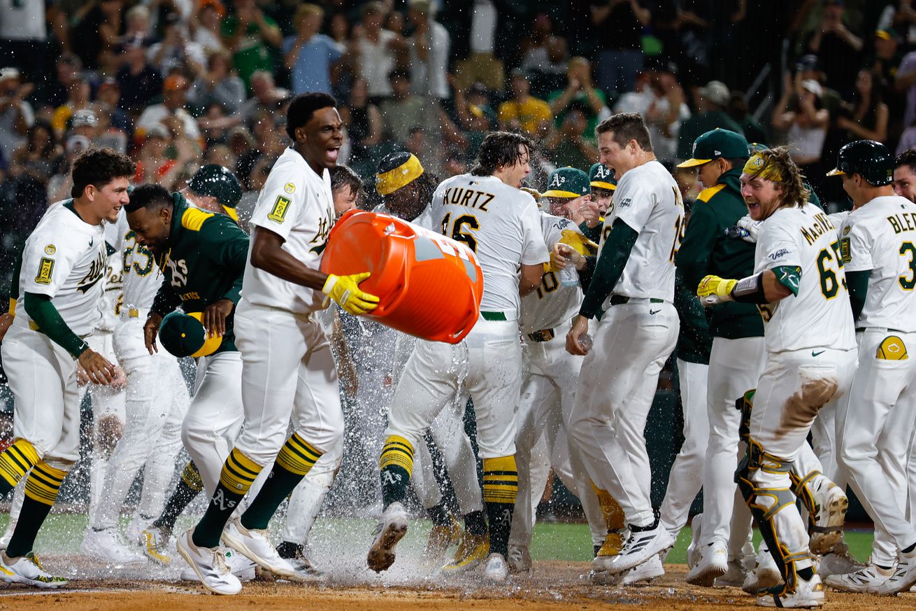 Houston Astros v Athletics