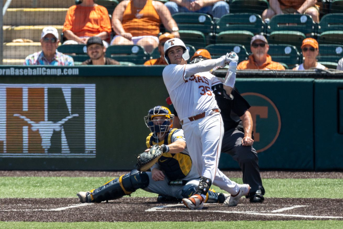 COLLEGE BASEBALL: MAY 20 West Virginia at Texas