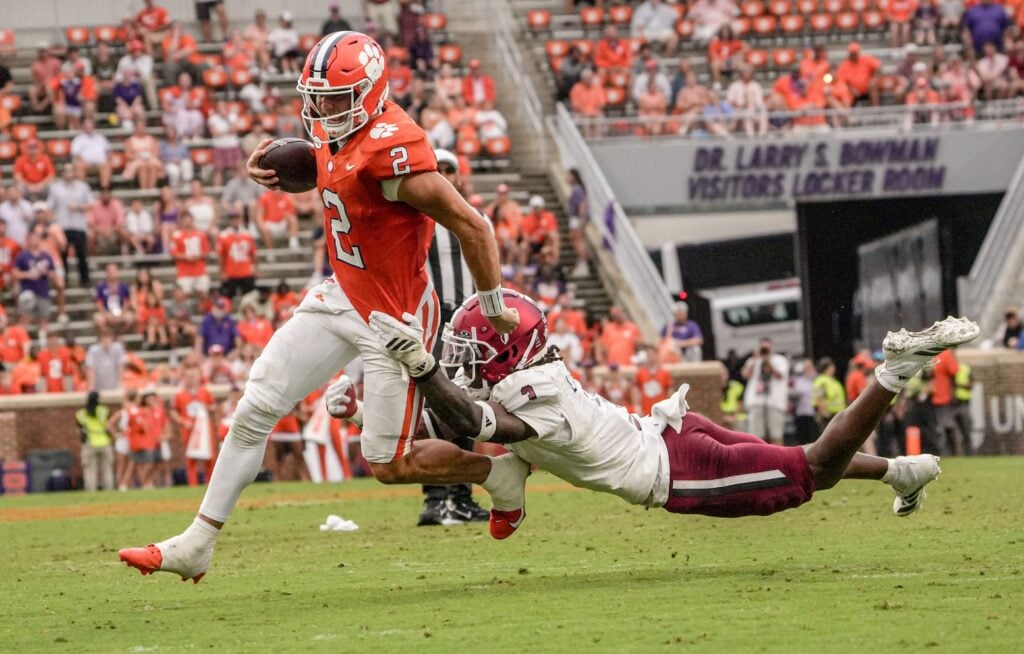 Clemson Attempts to Right the Ship